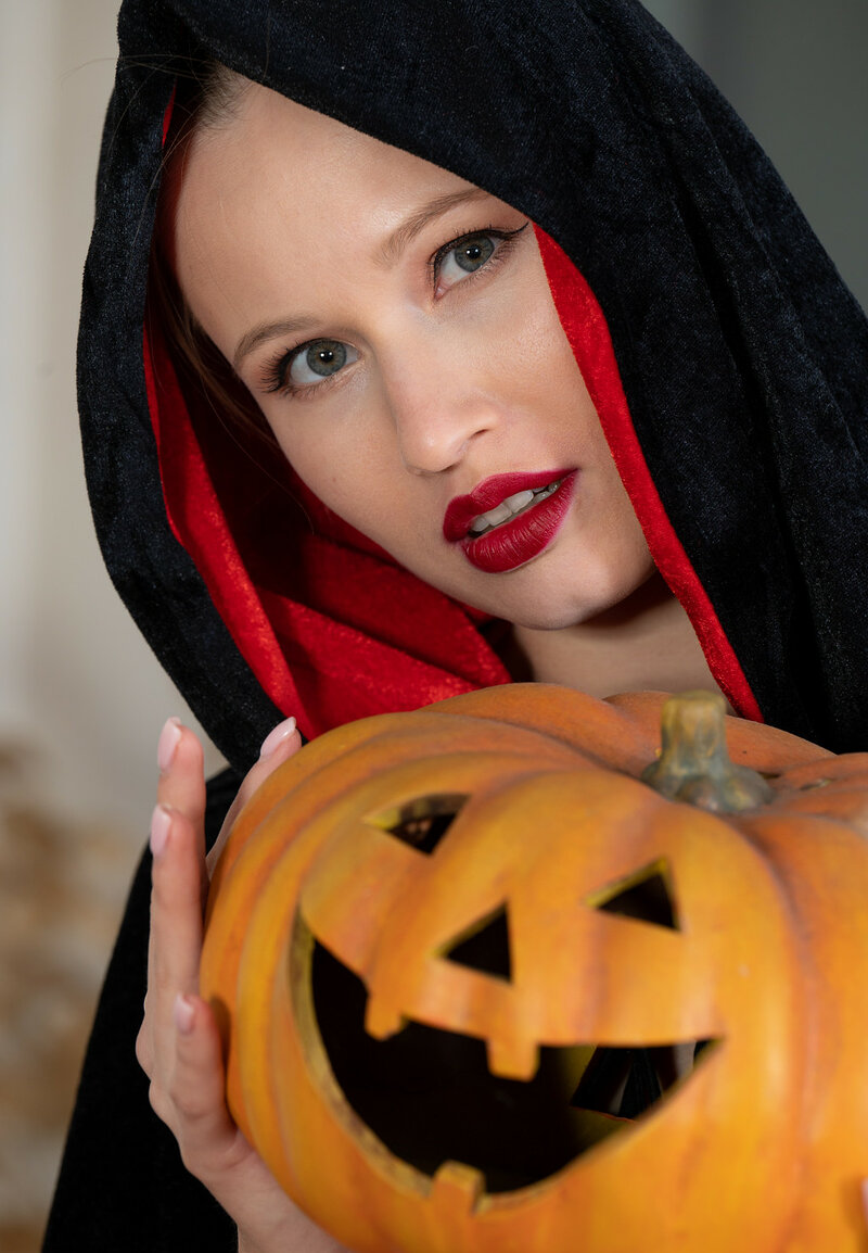 Проститутка Алиса